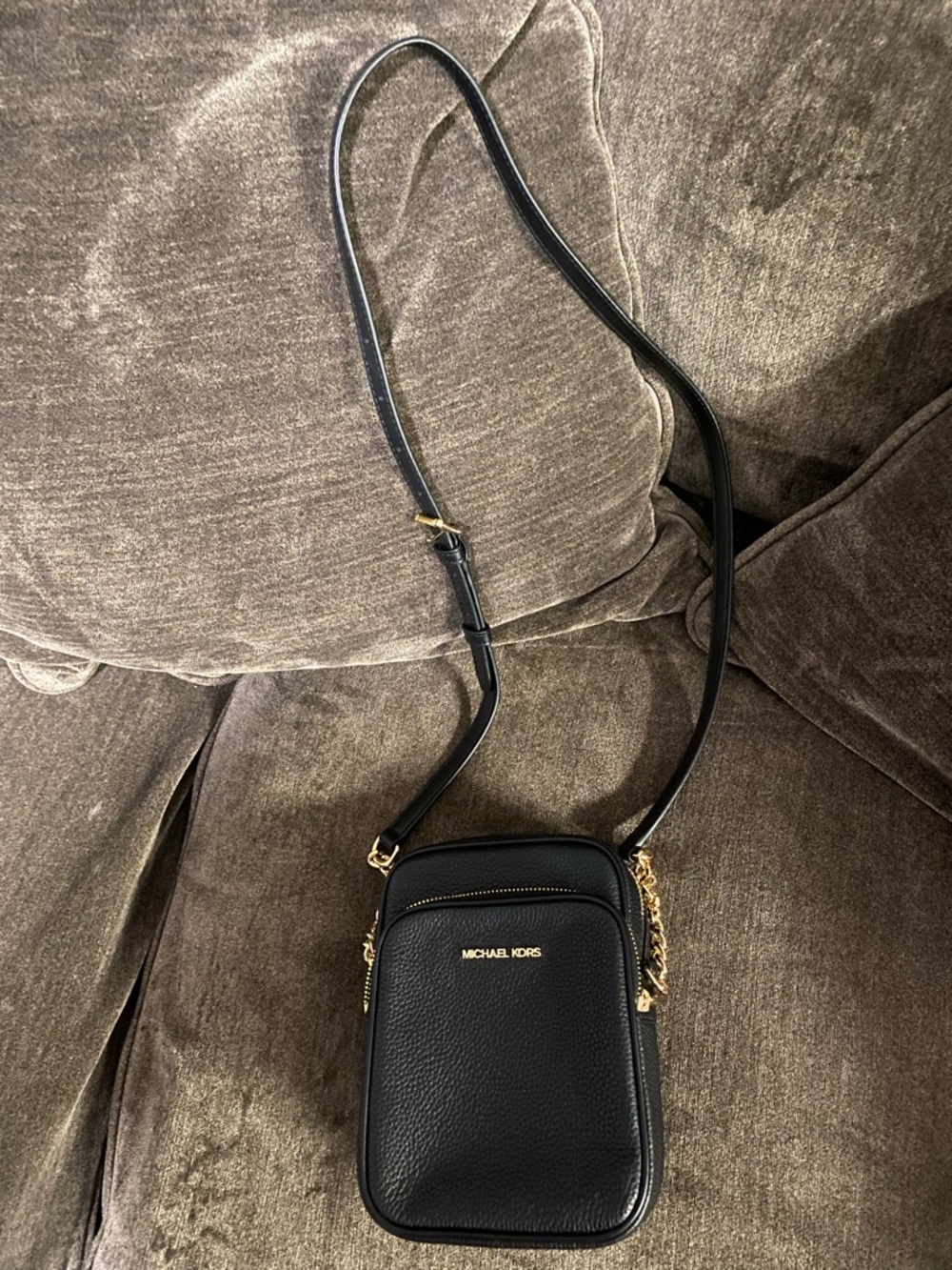 Michael Kors Jet Set Medium Leather Crossbody Bag